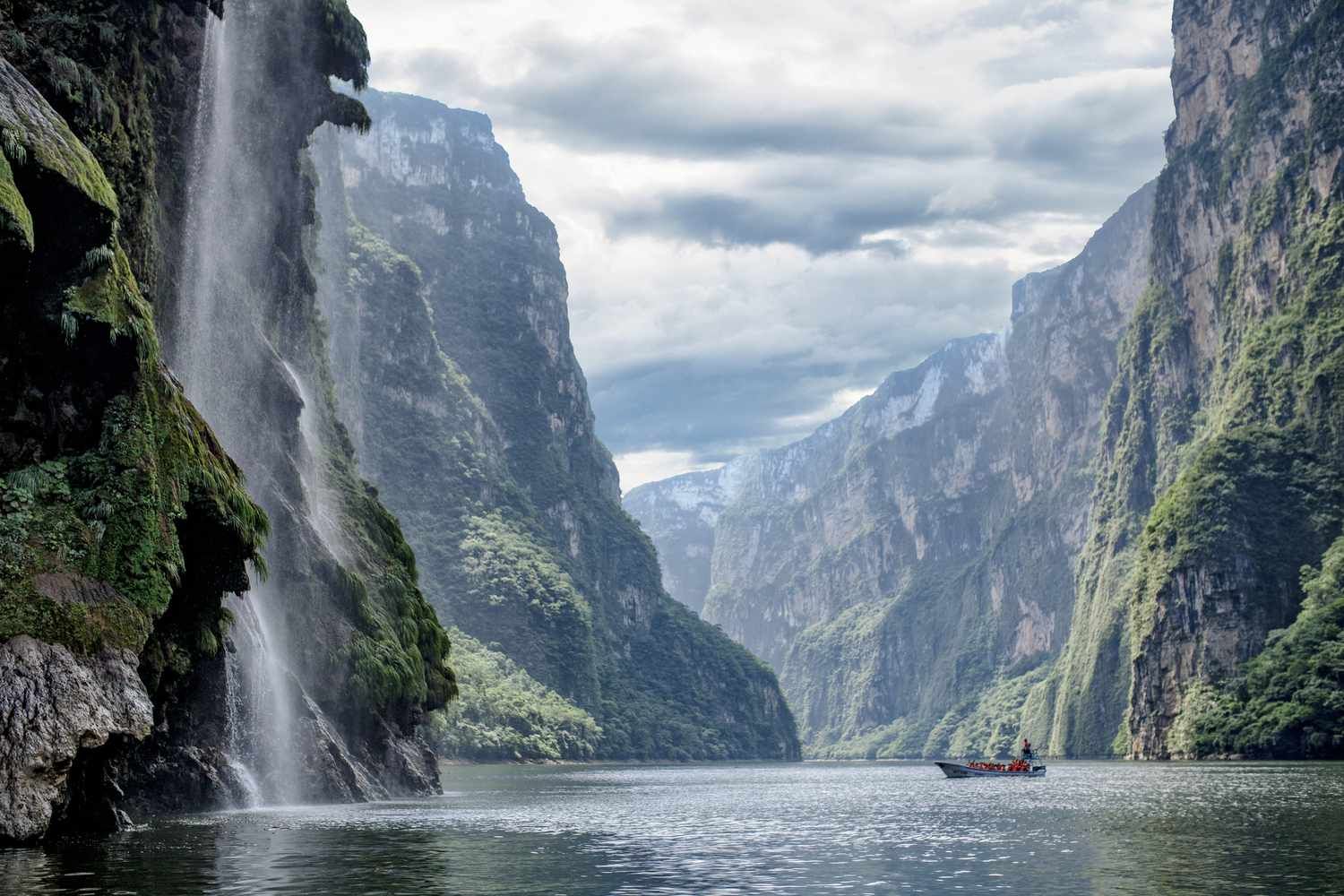 Exploring the Hidden Gems of Sumidero Canyon: A Must-See Destination