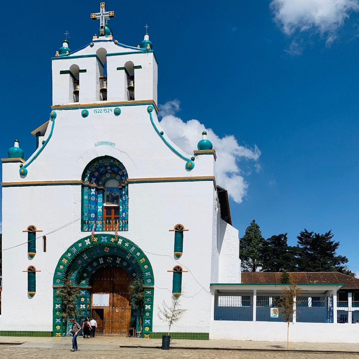Discover the Magic of Iglesia de San Juan Chamula: A Hidden Gem in Mexico’s Heart