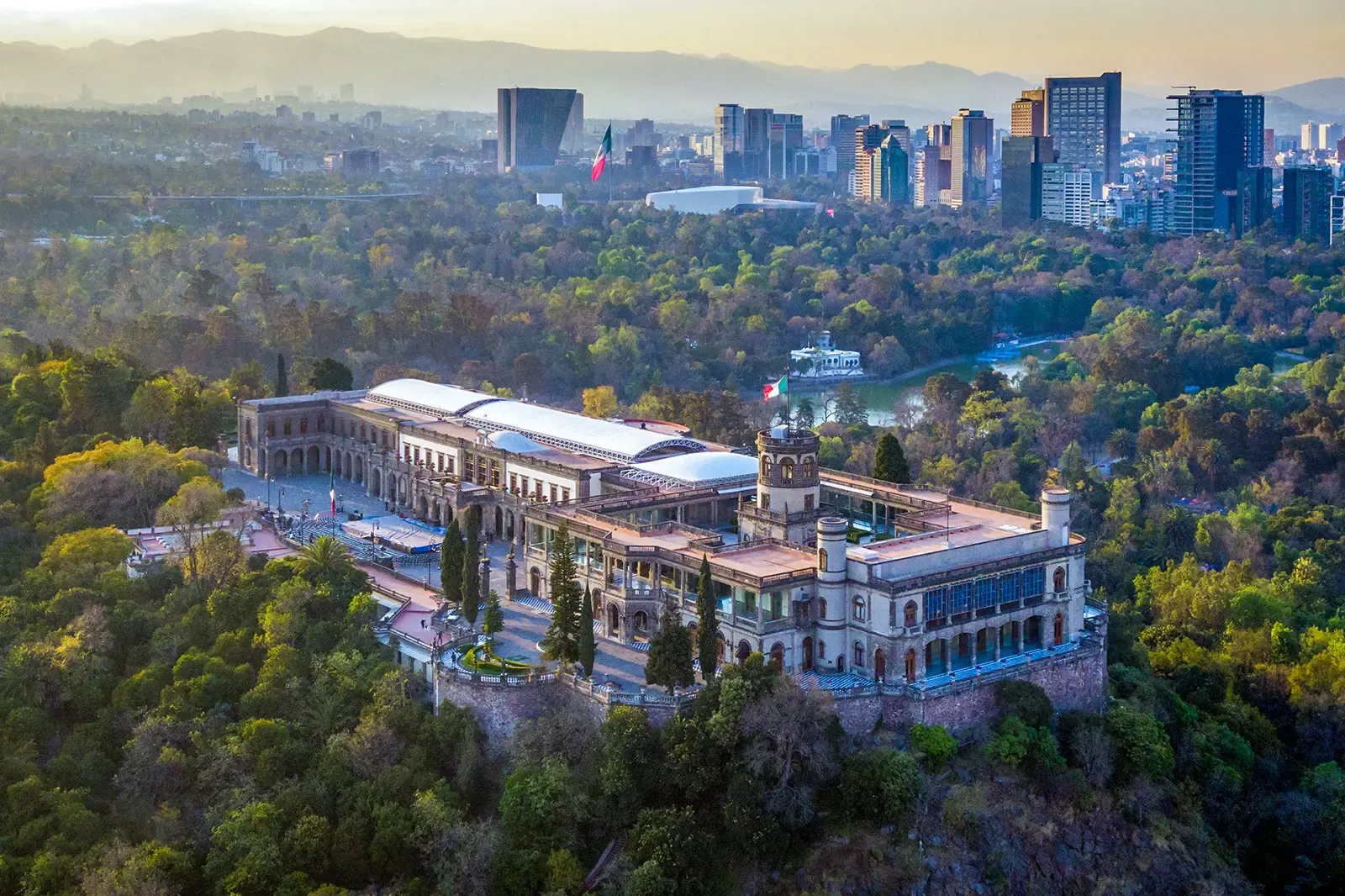 Exploring the Beauty of Chapultepec Park (CDMX): A Must-Visit Destination