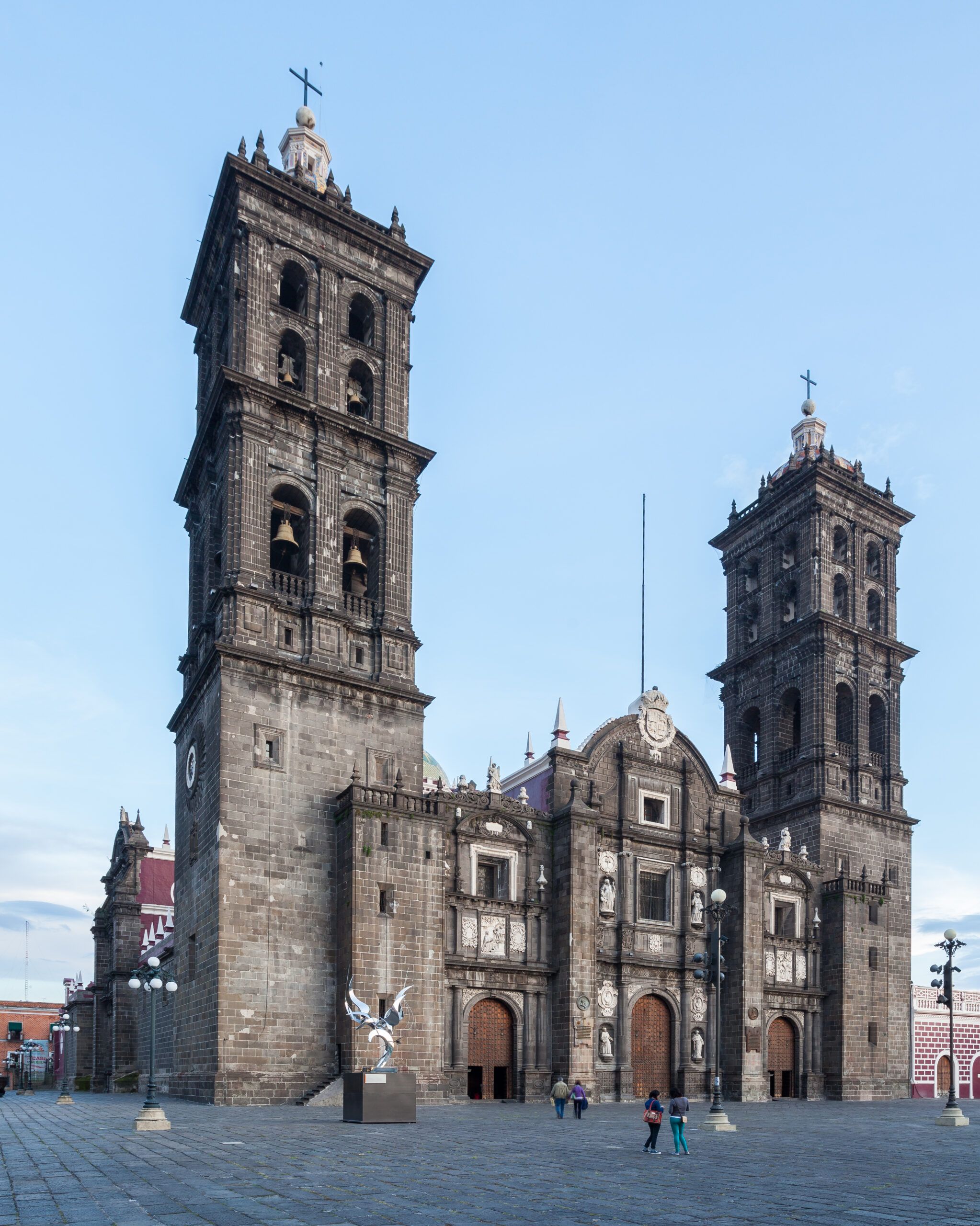 Discover the Majestic Catedral de Puebla: A Must-Visit Destination for History and Culture Lovers