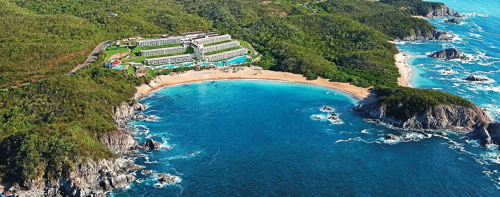 Huatulco: Discover Mexico’s Hidden Gem with Hotel Las Palapas