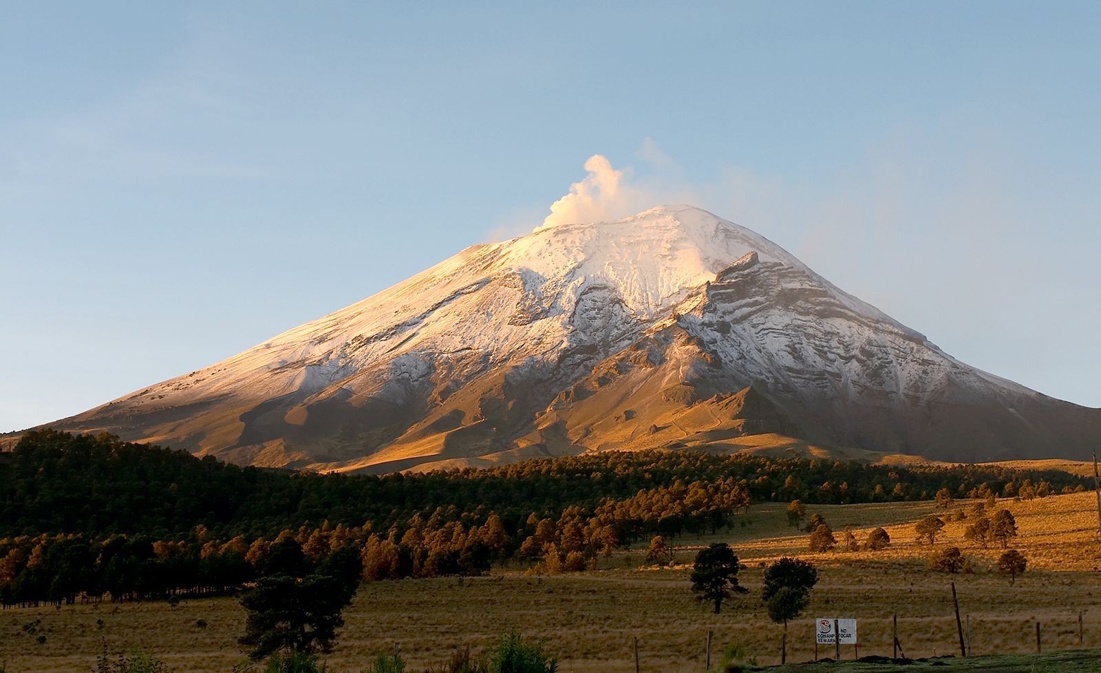 Exploring the Majestic Popocatépetl Volcano: A Breathtaking Journey with Hotel Las Palapas