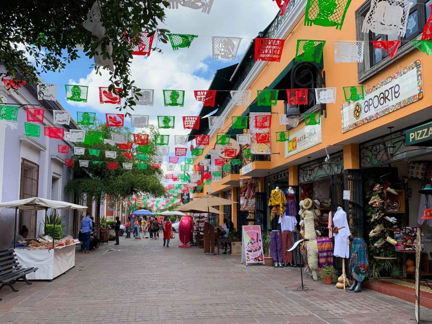 Handicraft Market in Tlaquepaque: A Journey Through Authentic Mexican Culture