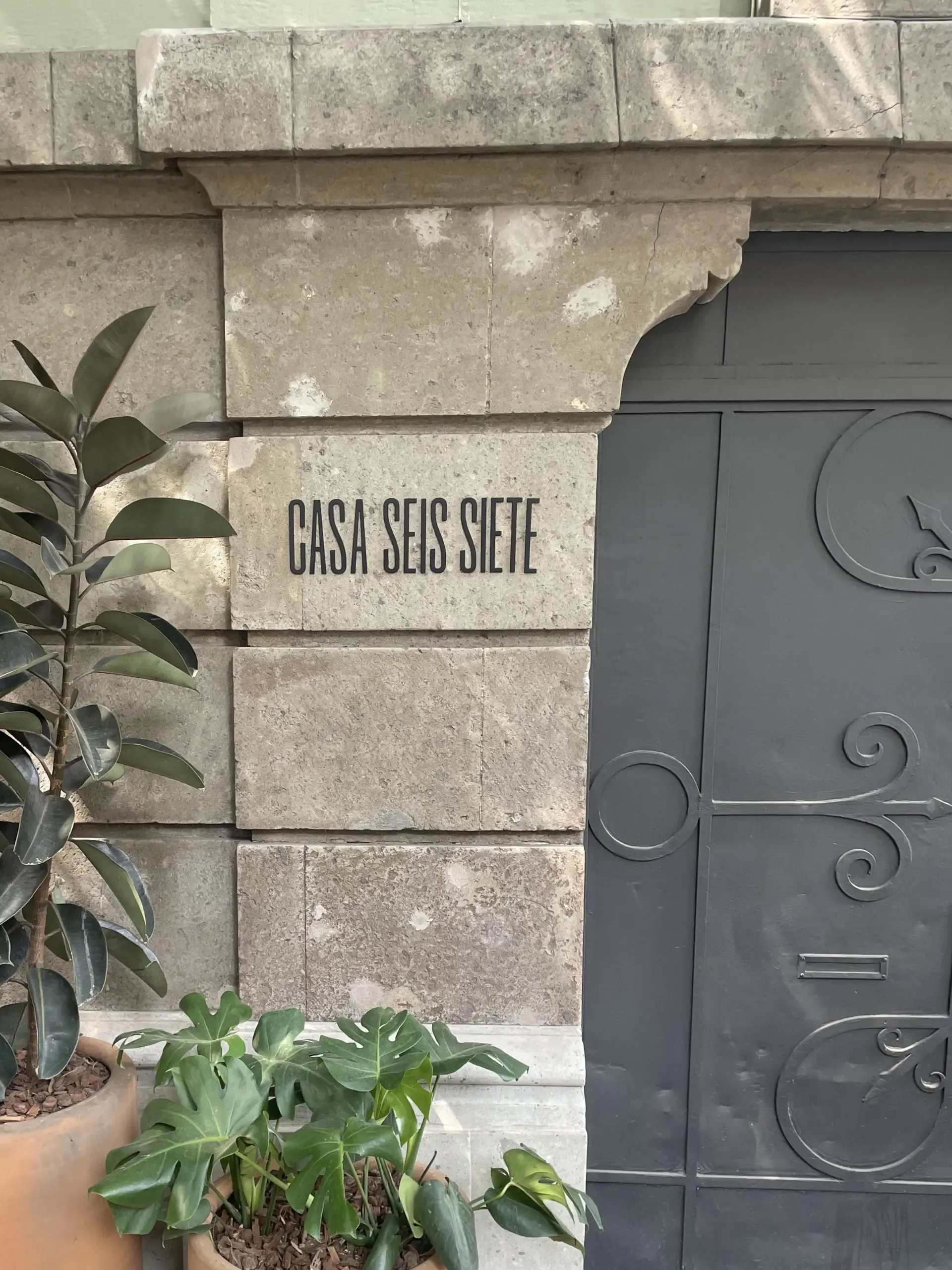 Casa Seis Siete: The Ultimate Retreat for a Stylish Stay in Mexico City