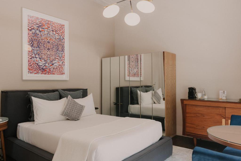 Casa Seis Siete: The Ultimate Retreat for a Stylish Stay in Mexico City