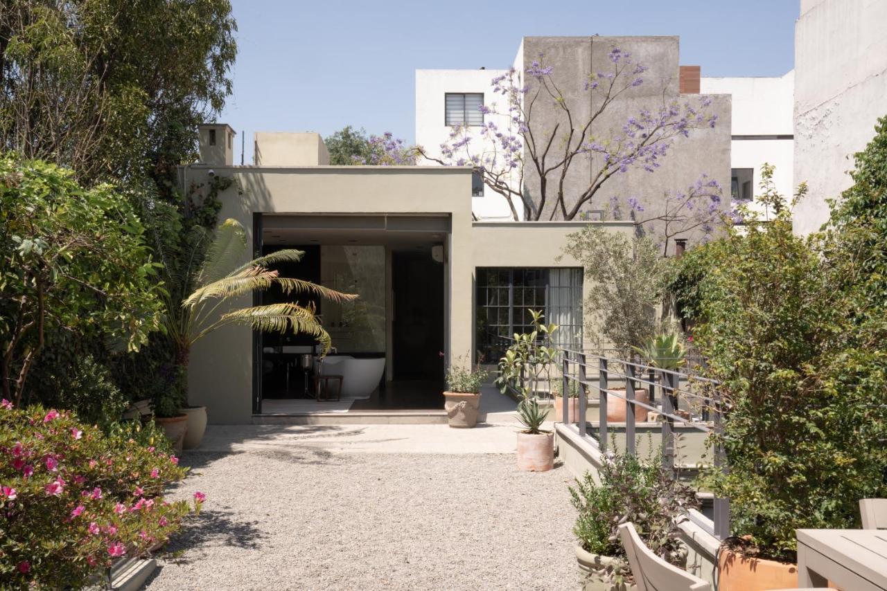 Casa Seis Siete: The Ultimate Retreat for a Stylish Stay in Mexico City