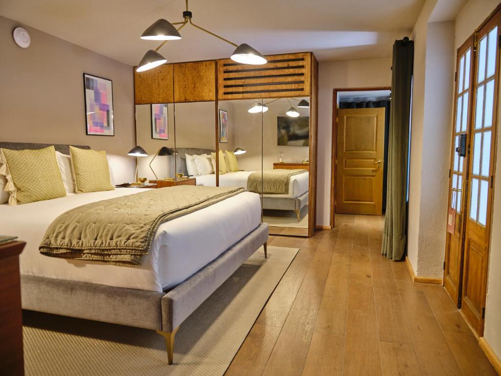Casa Seis Siete: The Ultimate Retreat for a Stylish Stay in Mexico City