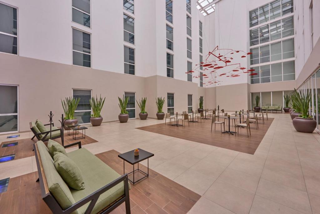 Discover the Best Stay at City Express Plus by Marriott Ciudad de México Insurgentes Sur – Your Ideal Urban Getaway