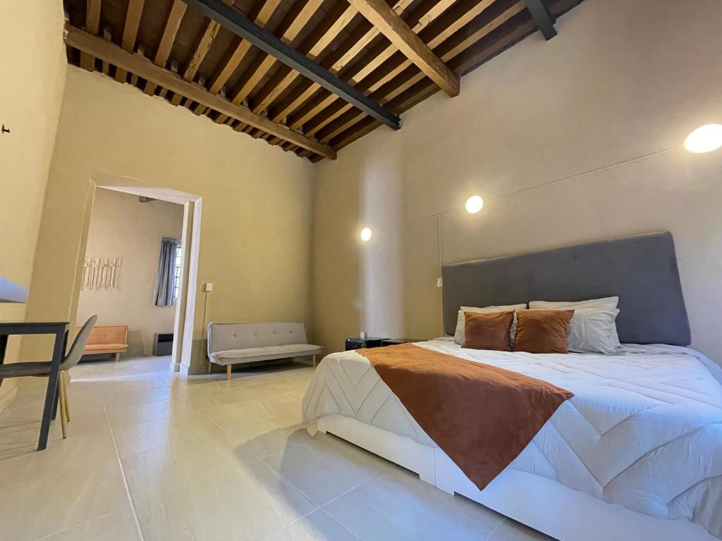 Discover the Charm of Colmena Centro: Your Perfect Getaway in the Heart of Mexico City