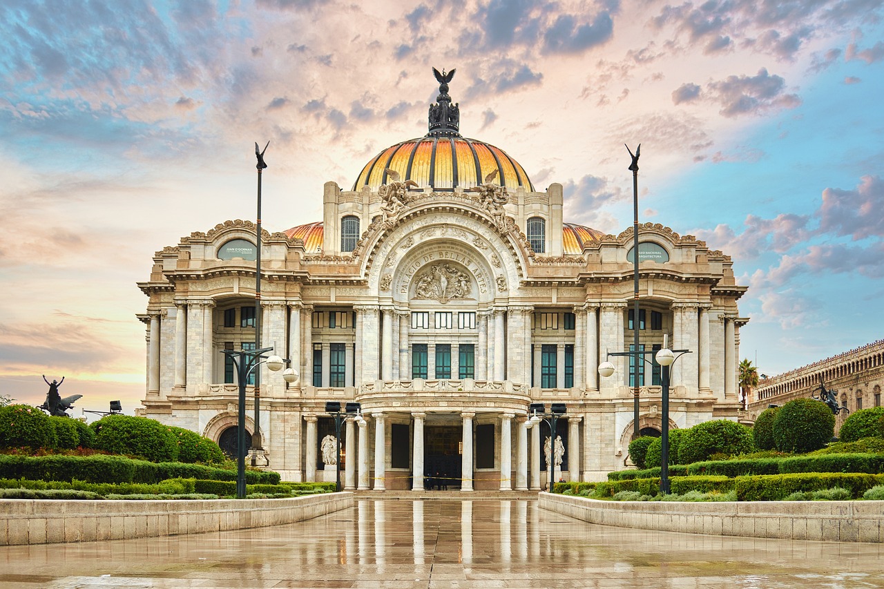 Discover the Charm of Suites Havre: A Unique Stay in the Heart of Mexico City