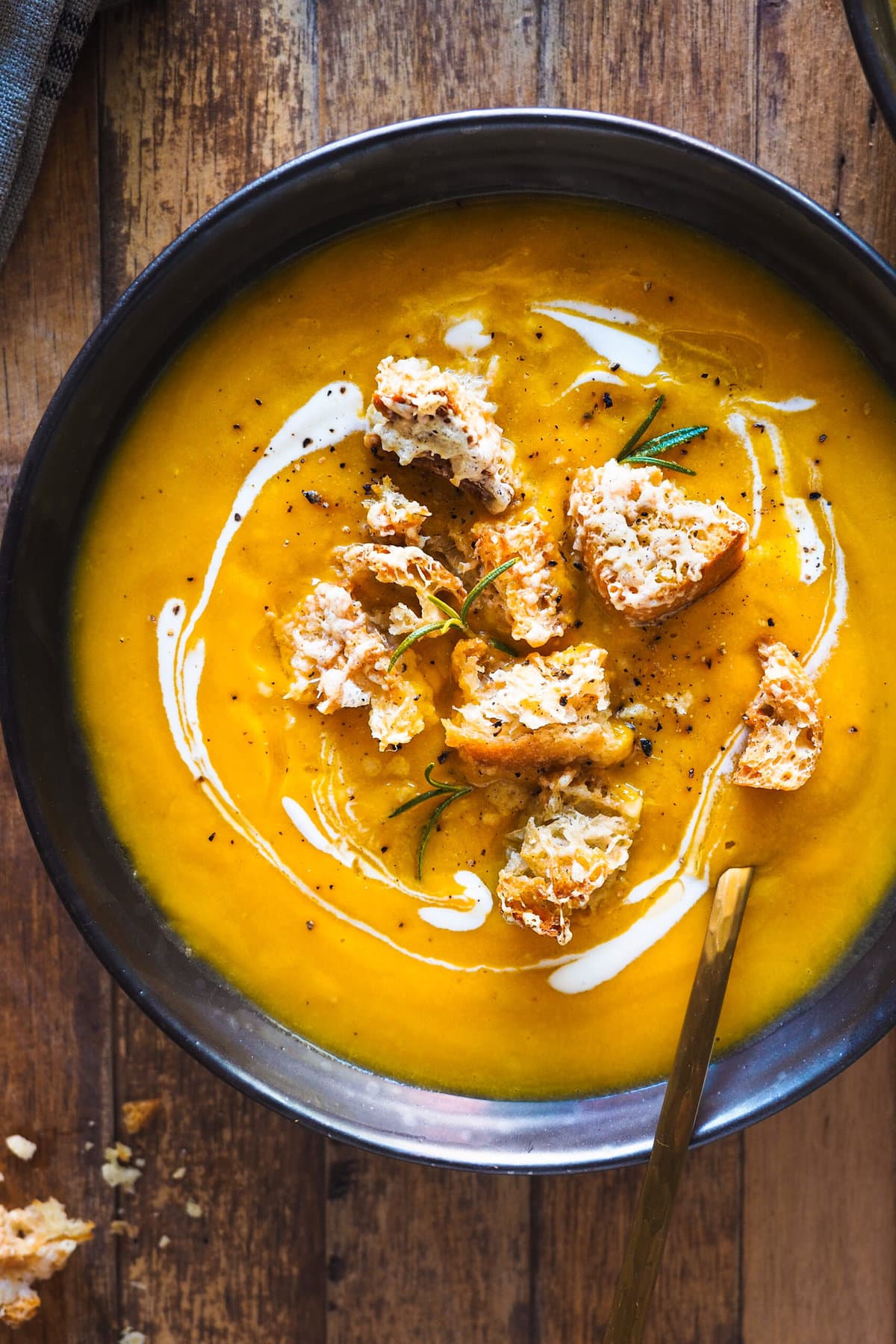 Discover the Delicious Flavors of Sopa de Calabaza – A Must-Try Mexican Delight!