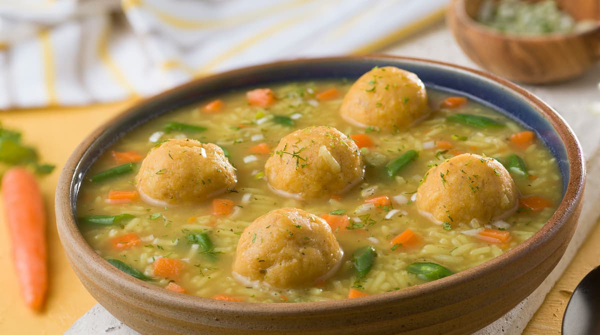 Discover the Delicious Sopa de Albóndigas at Hotel Las Palapas: A Taste of Tradition