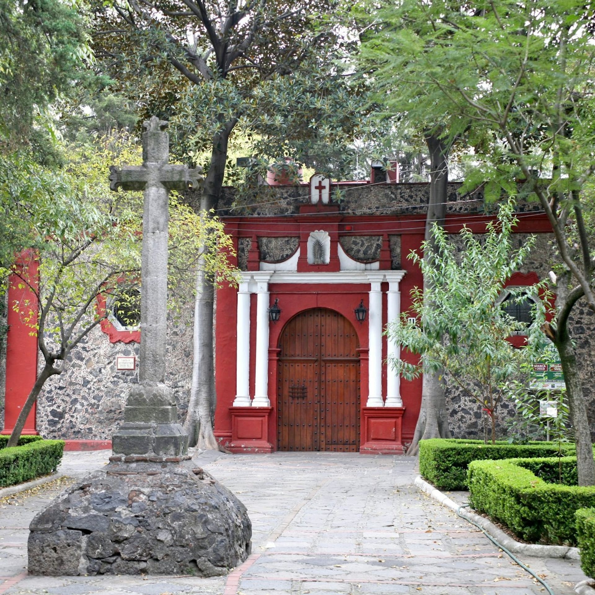 Discover the Hidden Gem: Iglesia del Carmen (San Ángel) &#8211; Your Ultimate Travel Destination