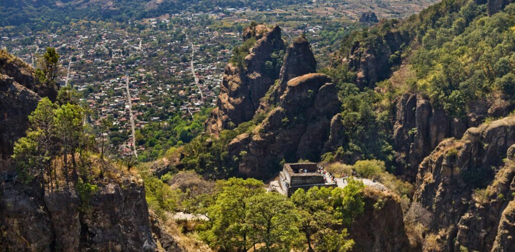 Discover the Hidden Gem of Tepoztlán: A Must-Visit Destination for Every Traveler
