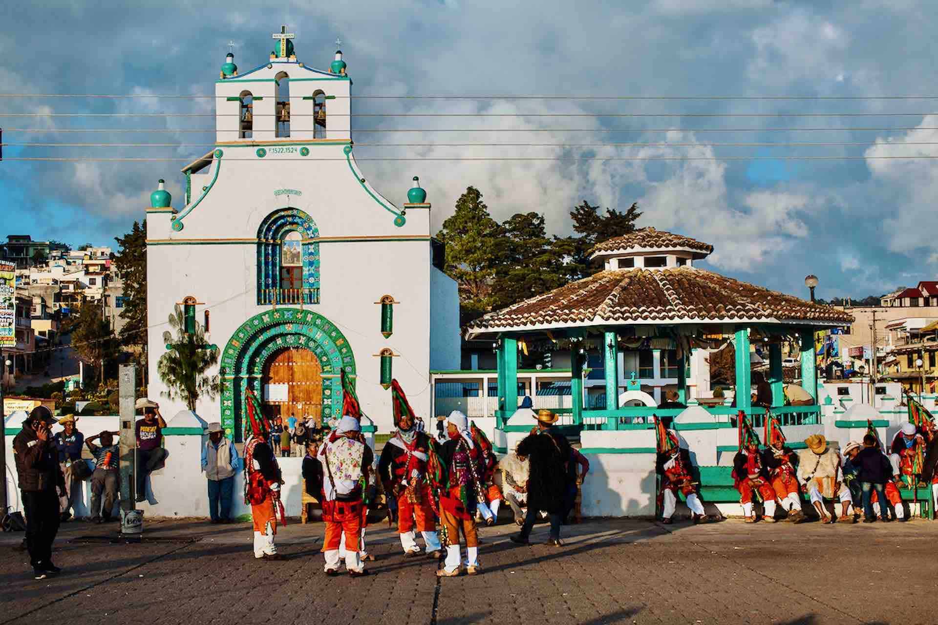 Discover the Magic of Iglesia de San Juan Chamula: A Hidden Gem in Mexico&#8217;s Heart