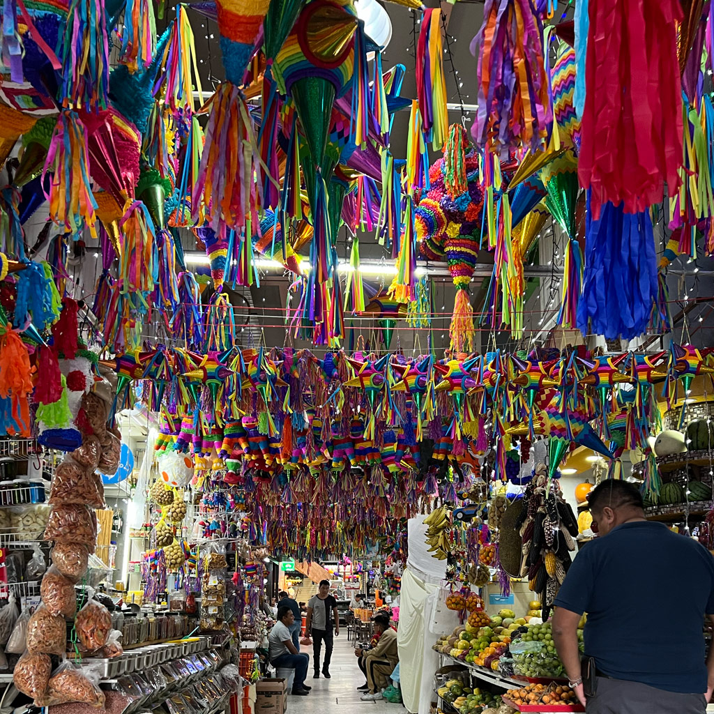 Discover the Magic of Mercado de Artesanías La Ciudadela: A Cultural Journey Like No Other