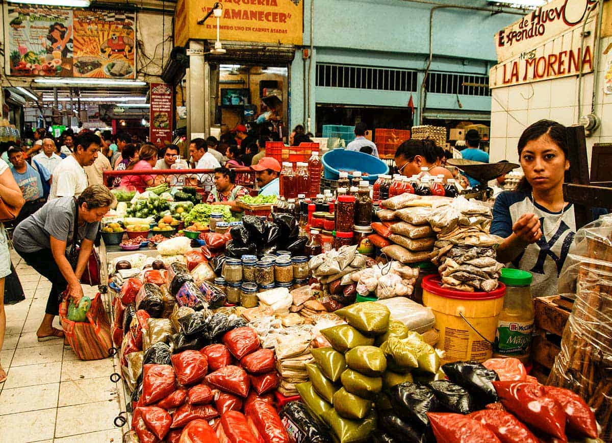 Discover the Magic of Mercado Lucas de Gálvez (Mérida): A Vibrant Market Experience