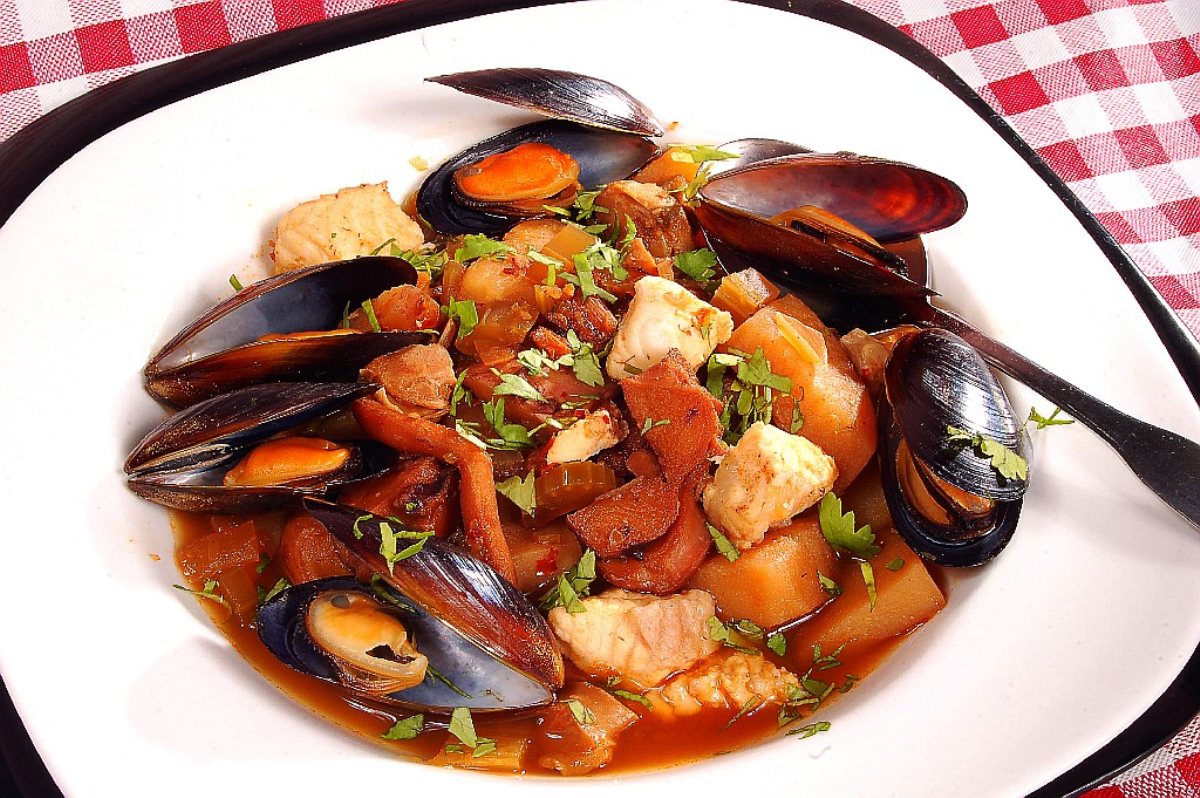 Discover the Magic of Sopa de Mariscos: A Must-Try Dish at Hotel Las Palapas