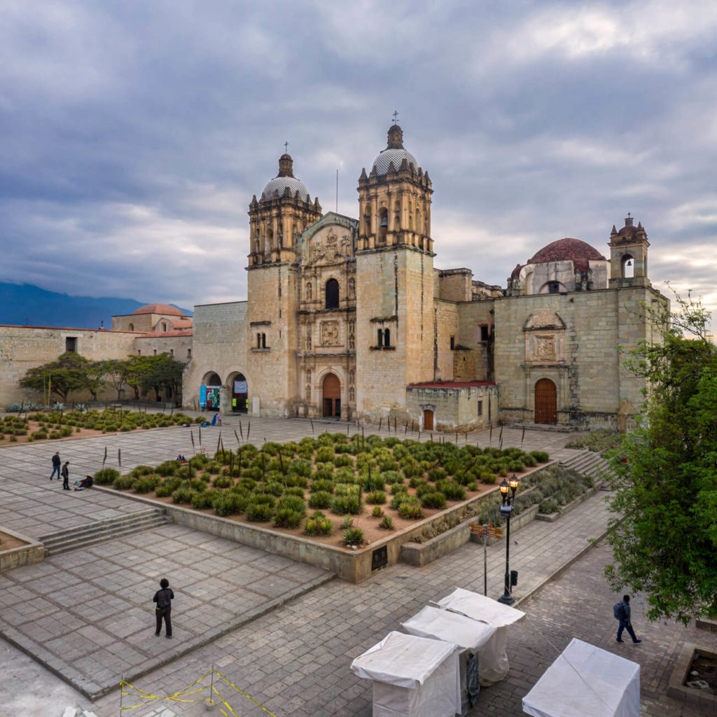 Discover the Majestic Templo de Santo Domingo (Oaxaca) – An Unforgettable Experience