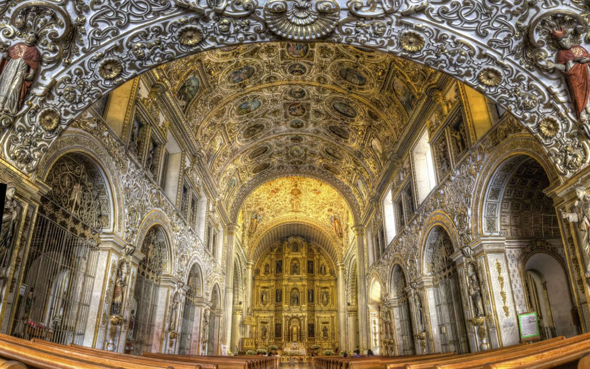 Discover the Majestic Templo de Santo Domingo (Oaxaca) – An Unforgettable Experience