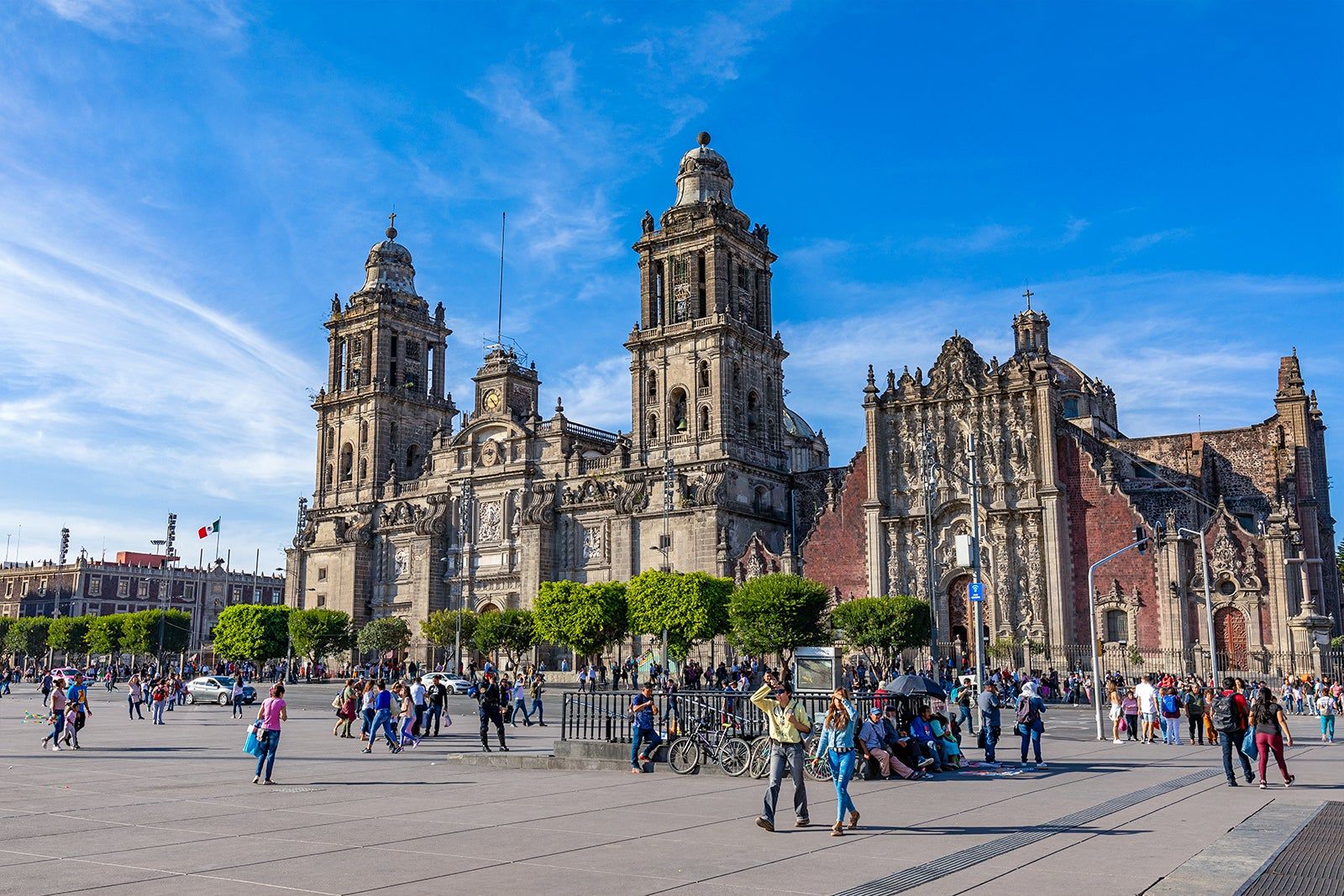 Discover the Majesty of the Catedral Metropolitana de CDMX: Mexico City&#8217;s Iconic Landmark