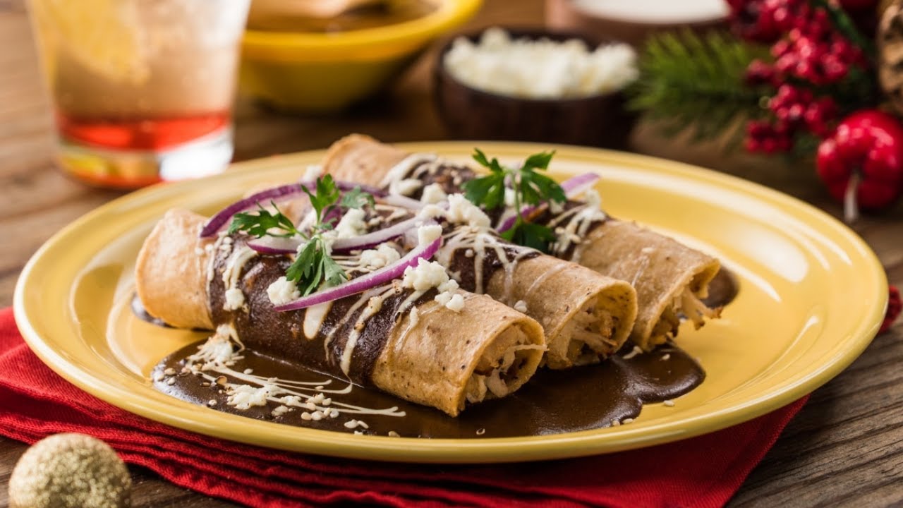 Discover the Richness of Tacos de Mole Rojo at Hotel Las Palapas: A Culinary Journey