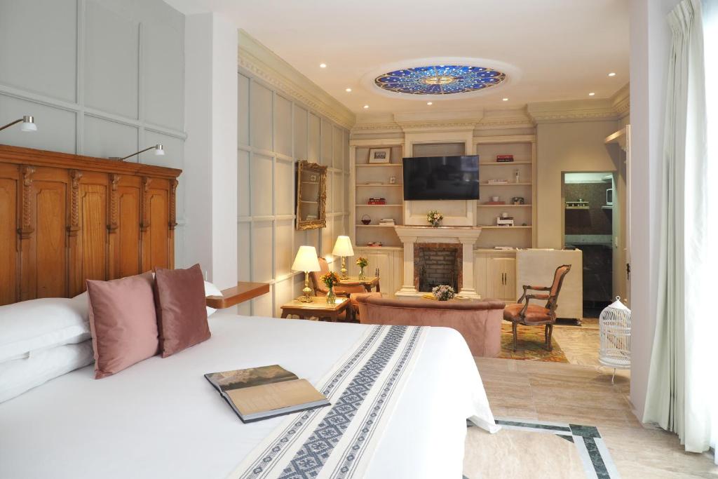 Discover the Ultimate Stay at Real de Hamburgo By The Local Way: A Hidden Gem in Mexico City