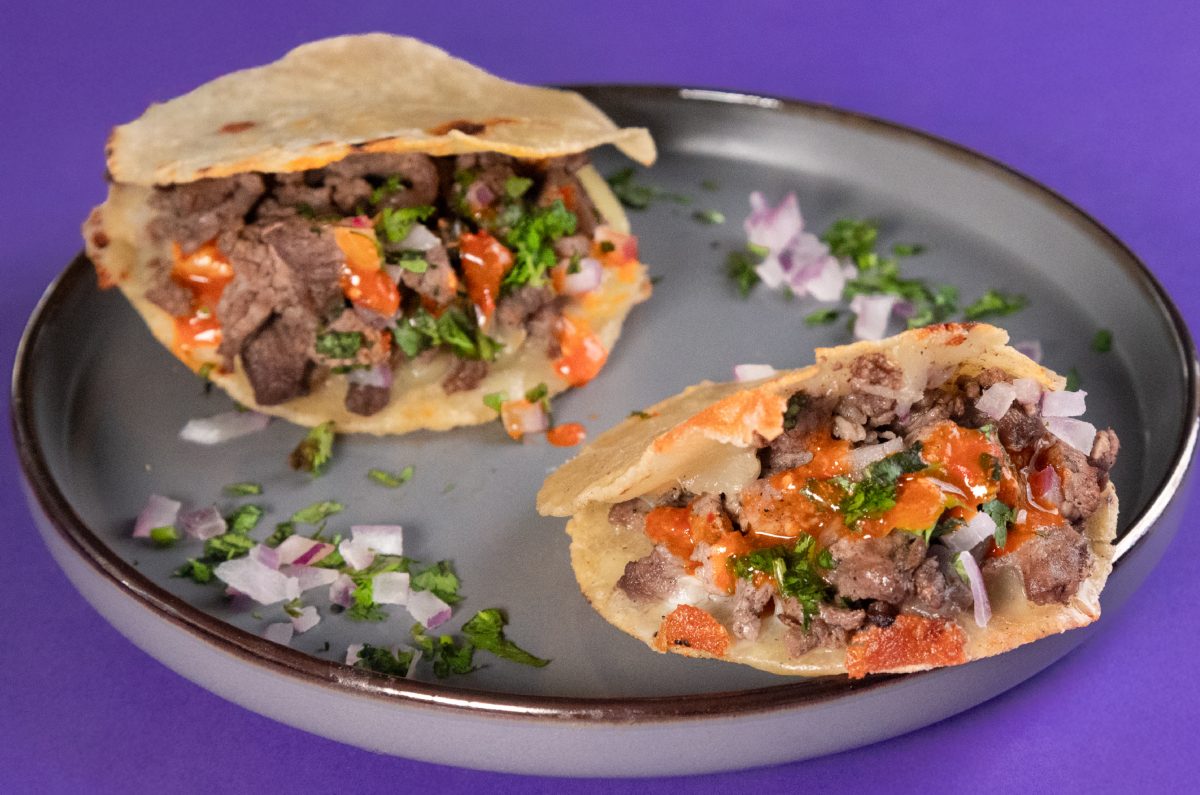Discovering the Flavors of Tacos de Mole de Tlaxcala: A Mexican Culinary Gem