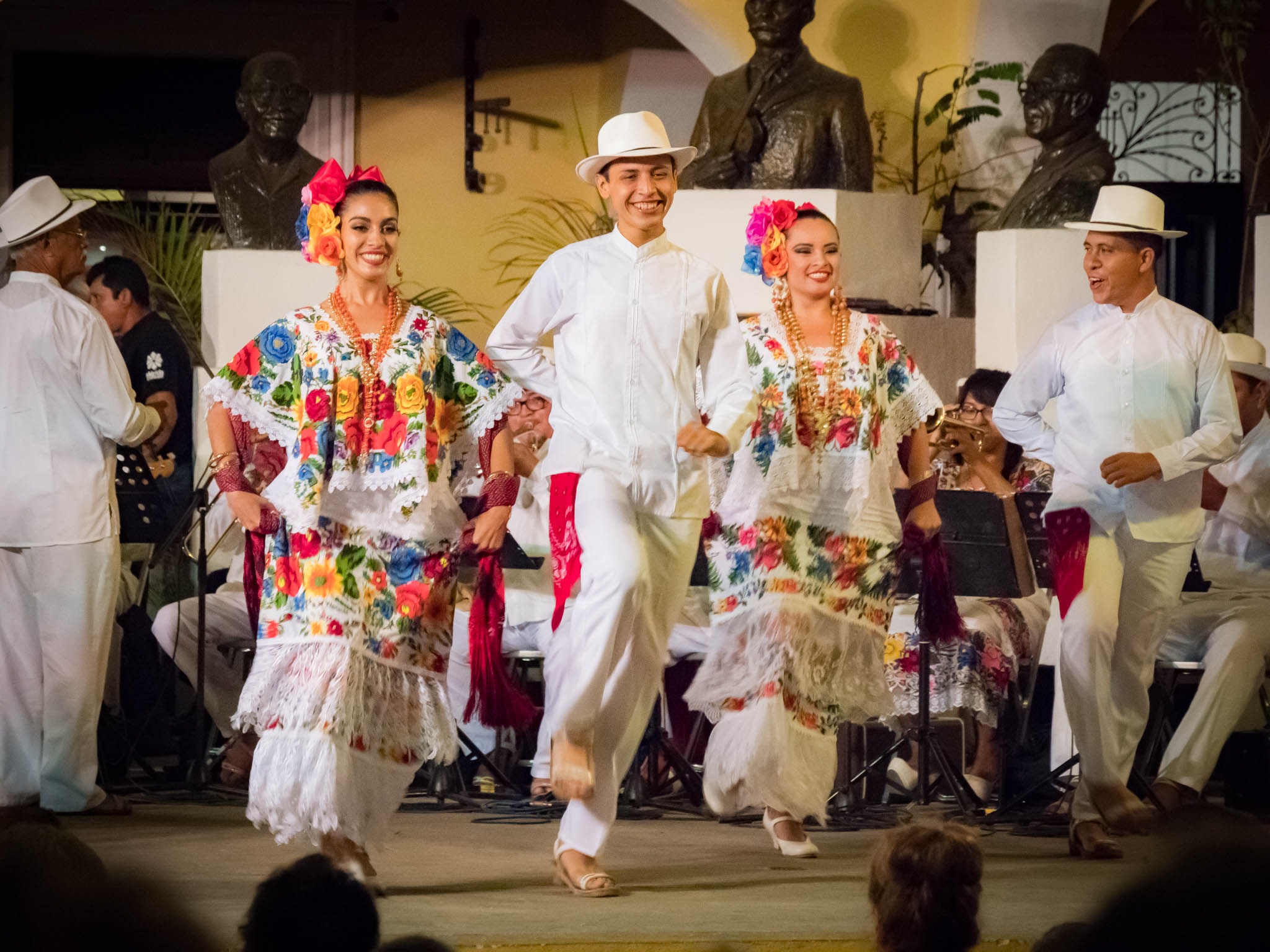 Explore Mérida: Your Ultimate Travel Destination with Hotel Las Palapas