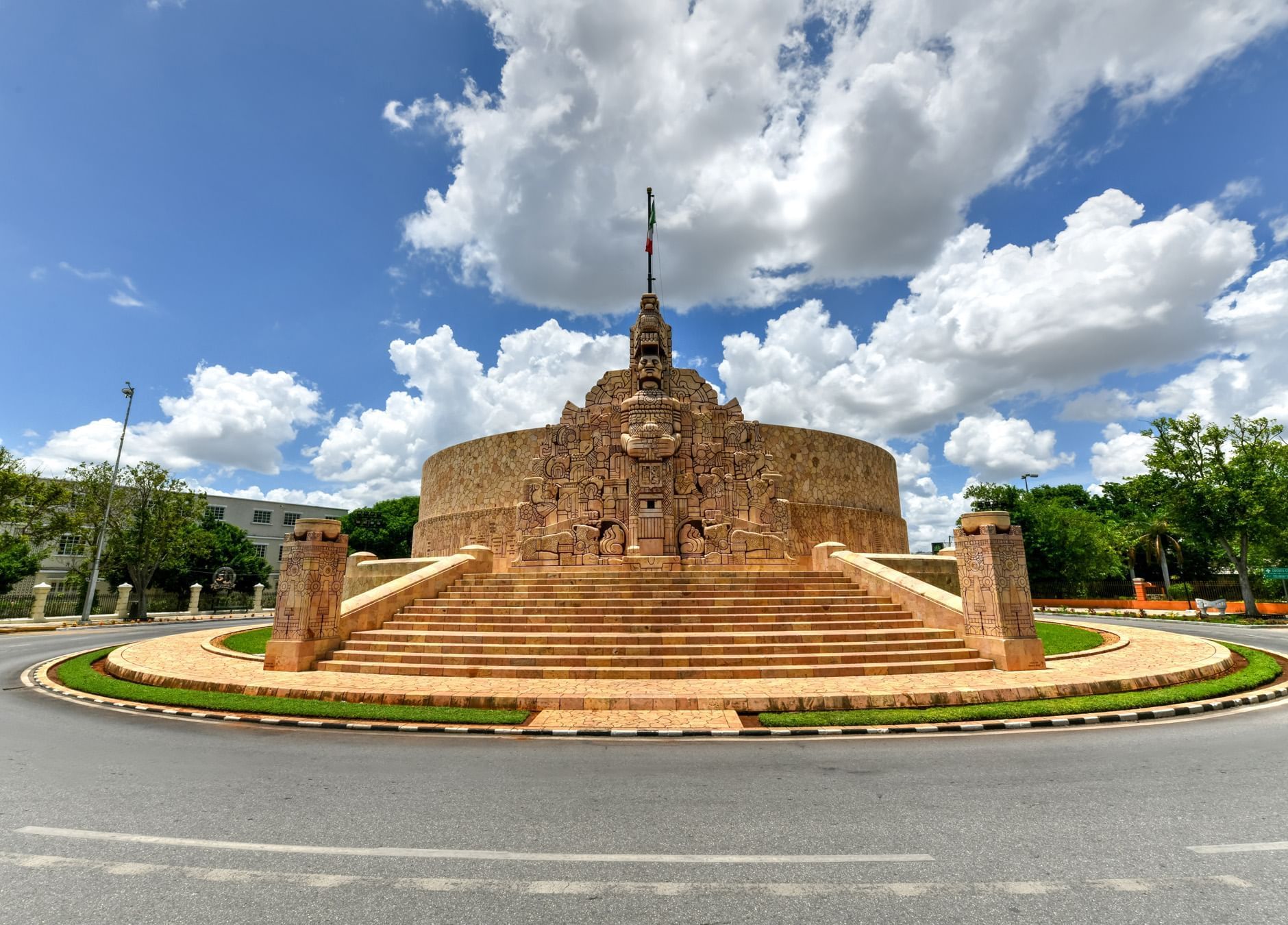 Explore Mérida: Your Ultimate Travel Destination with Hotel Las Palapas