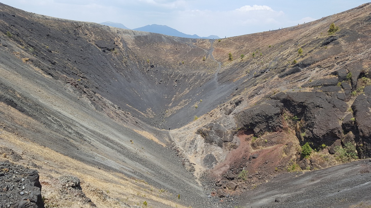 Explore the Majestic Paricutín Volcano: A Must-Visit Destination for Adventure Seekers