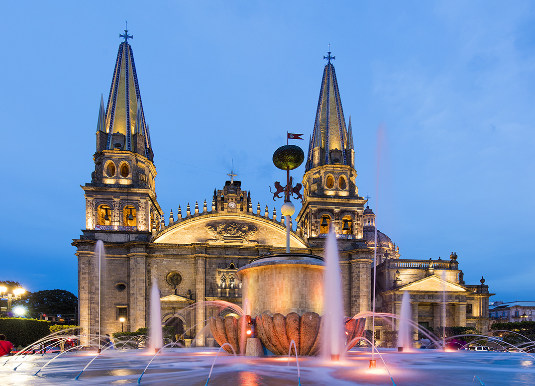 Exploring the Majestic Catedral de Guadalajara: A Hidden Gem in Mexico