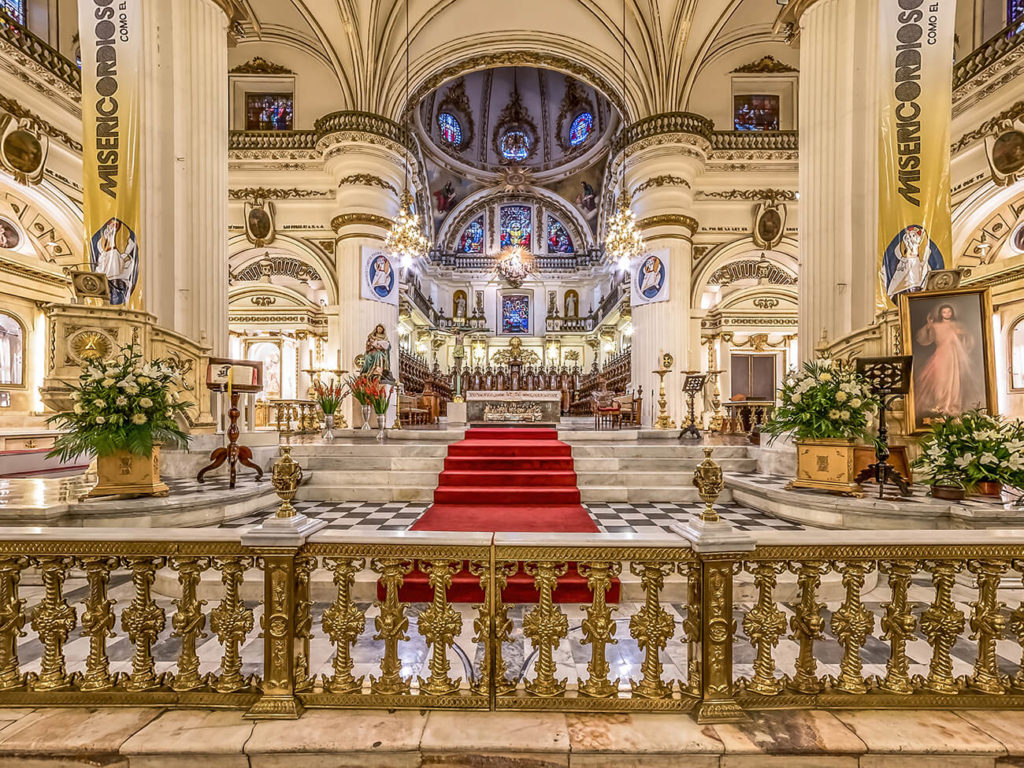 Exploring the Majestic Catedral de Guadalajara: A Hidden Gem in Mexico