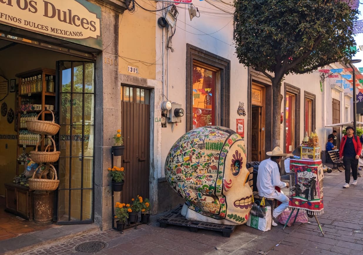 Handicraft Market in Tlaquepaque: A Journey Through Authentic Mexican Culture