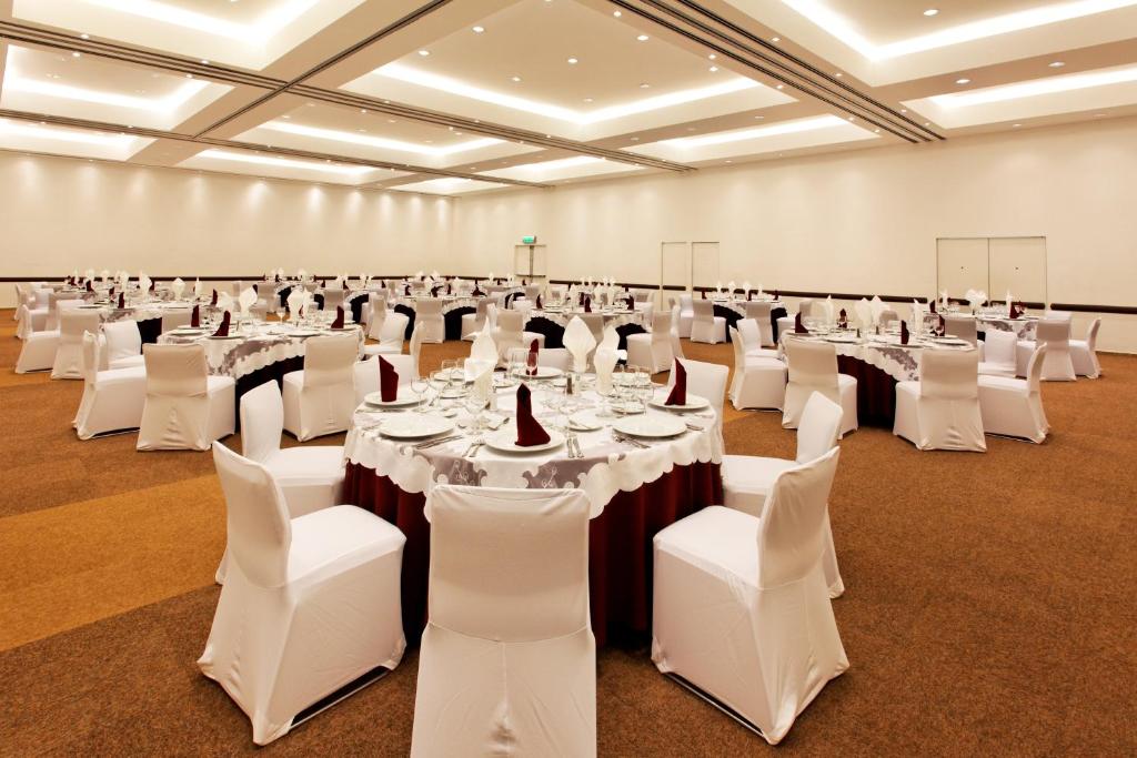 Holiday Inn Mexico City &#8211; Plaza Universidad, an IHG Hotel: Your Perfect Stay in Mexico City