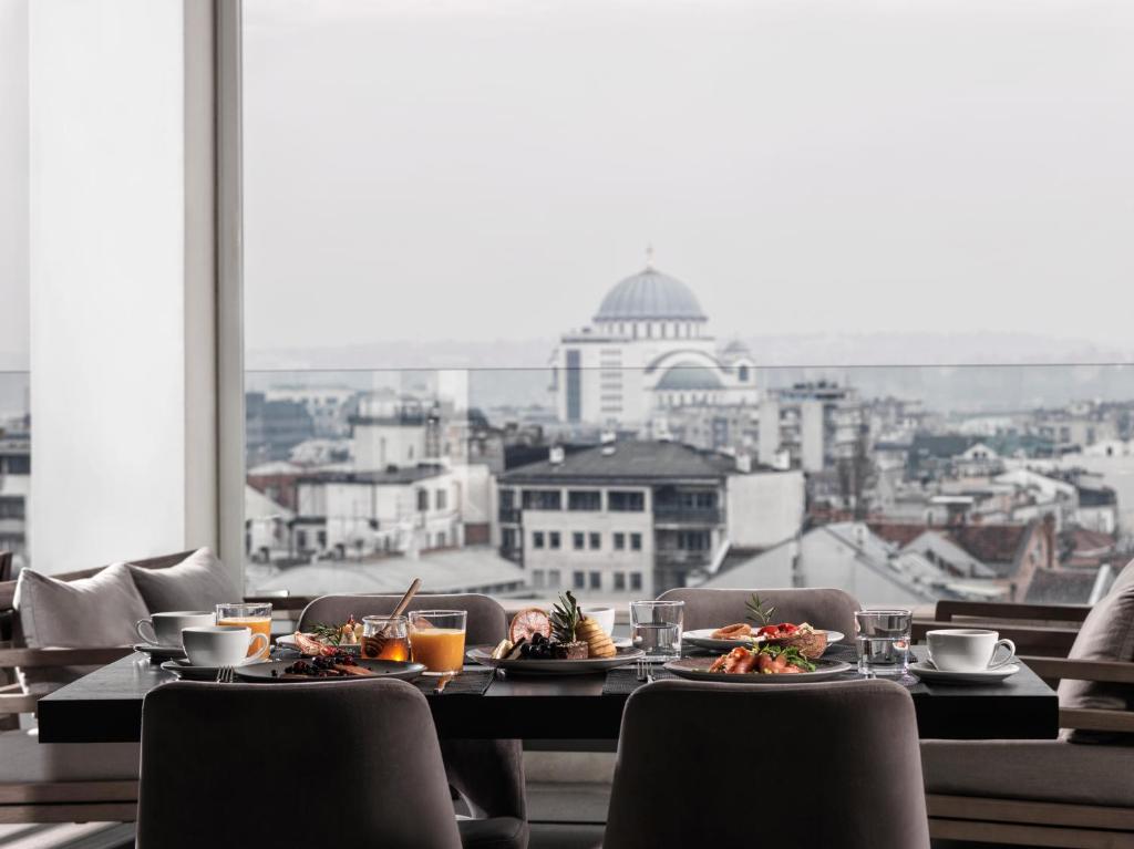 Hotel Metropol: A Gem in Mexico City You Need to Know About