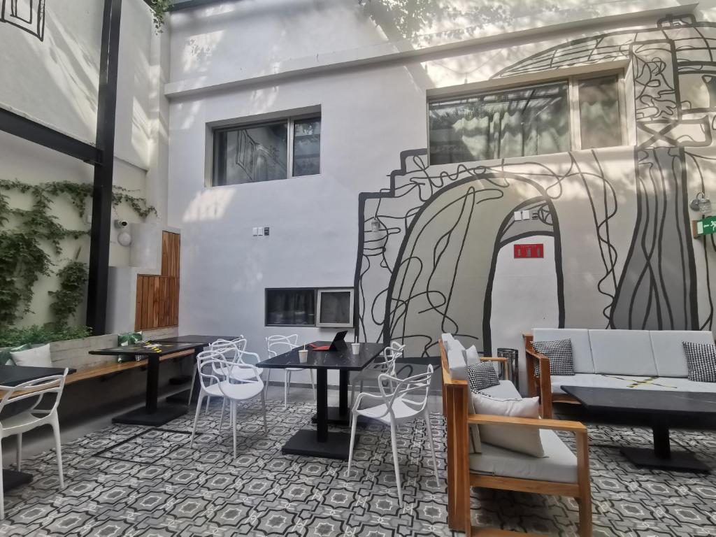 Hotel MX Condesa: Your Ultimate Urban Escape in Mexico City