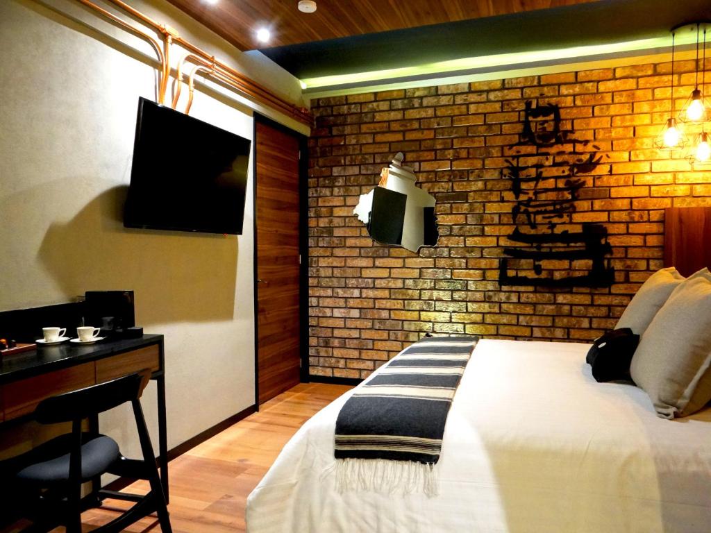 Magic of Cadillac Hotel Boutique – Your Ultimate Stay in Mexico City