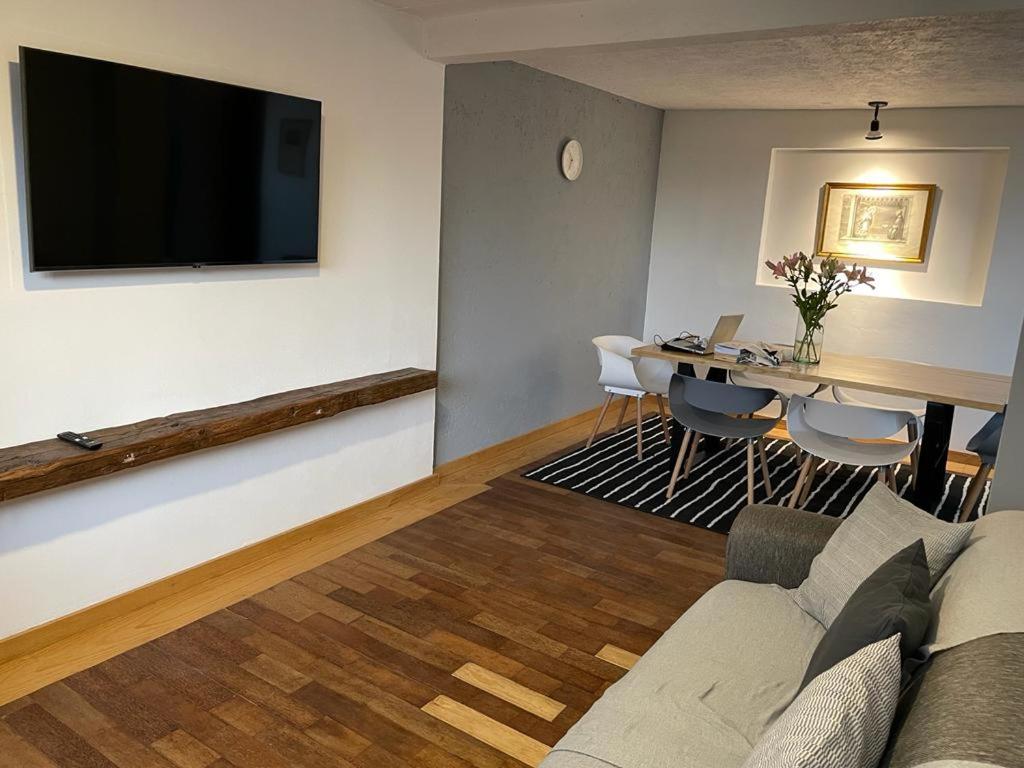 Mina 32 &#8211; Coyoacan: Discover the Ultimate Retreat at Hotel Las Palapas in the Heart of Coyoacan, Mexico