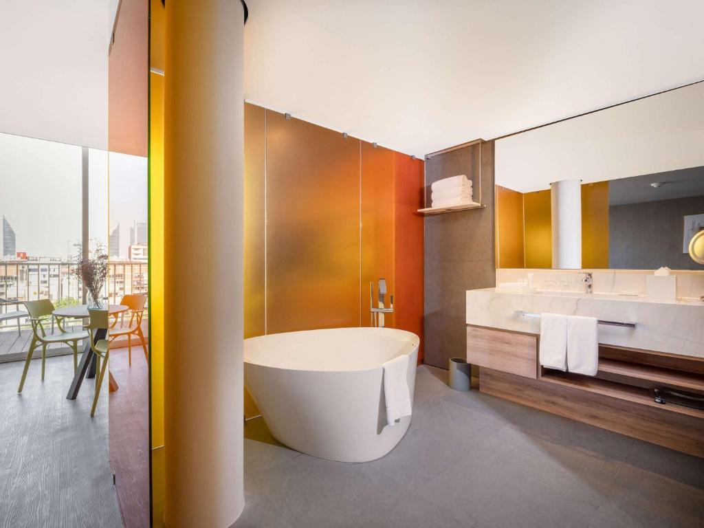 Mondrian Mexico City Condesa: The Ultimate Experience for Your Stay in Mexico City