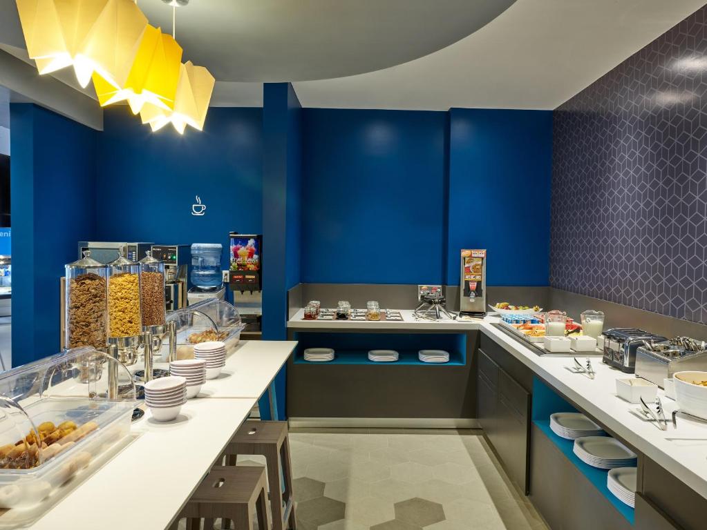One Ciudad de Mexico Patriotismo: Your Perfect Stay in the Heart of CDMX