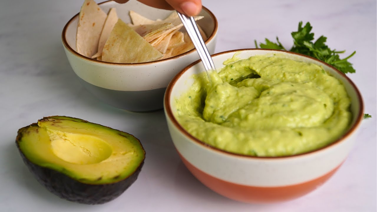 Salsa de Aguacate: The Perfect Avocado Sauce You Need in Your Life!
