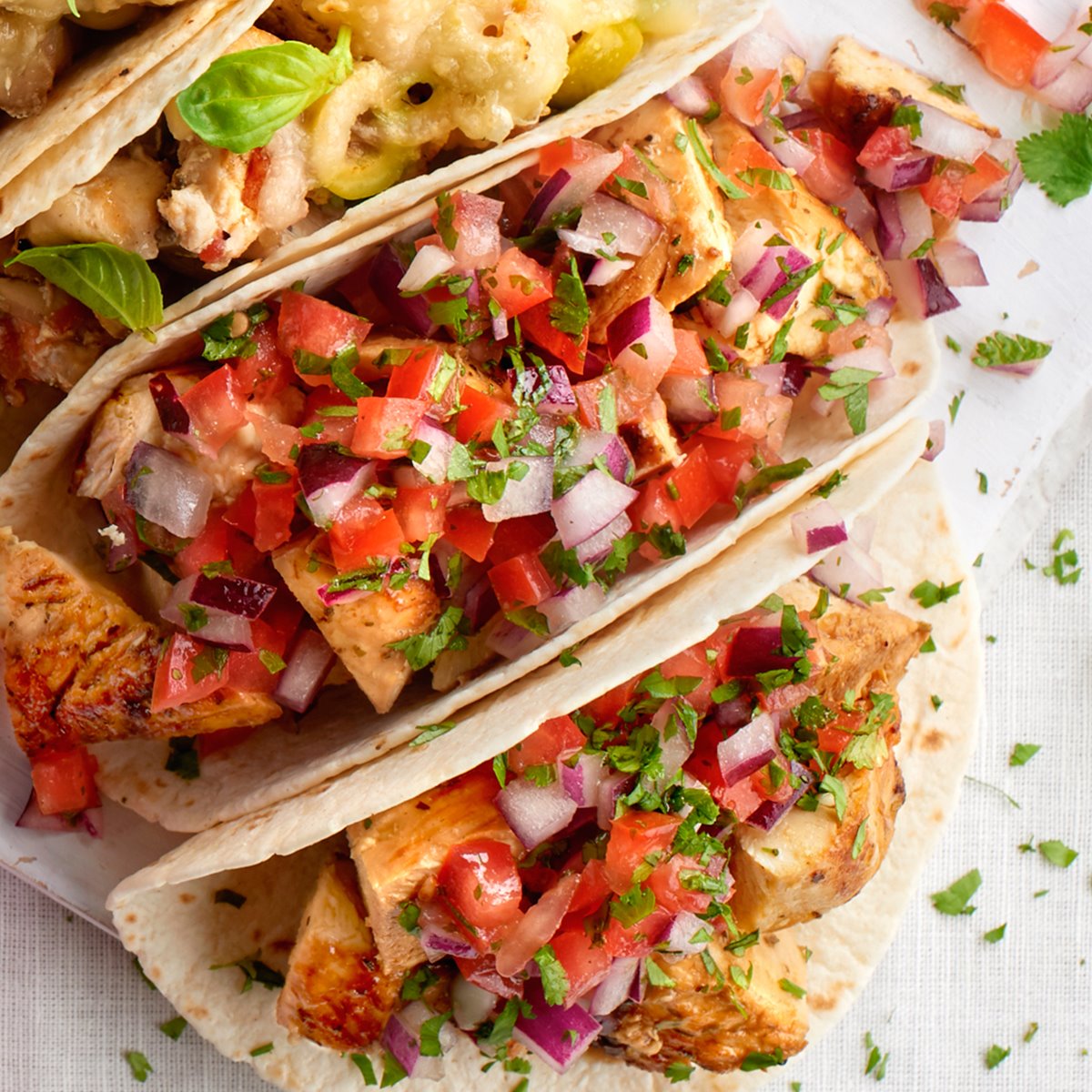 Tacos de Pollo: Discover the Flavorful Delight at Hotel Las Palapas