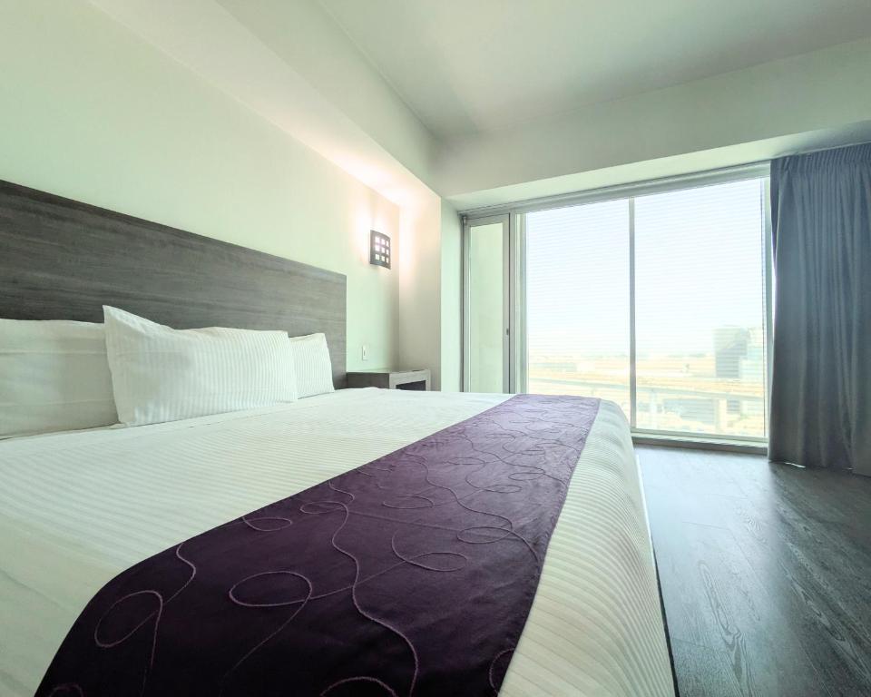 We Hotel Aeropuerto: The Ultimate Stay for Your Travel Needs Near Mexico City Airport